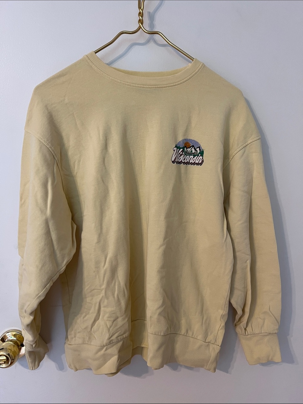 Bershka Cream Wisconsin Graphic Crewneck Sweatshirt